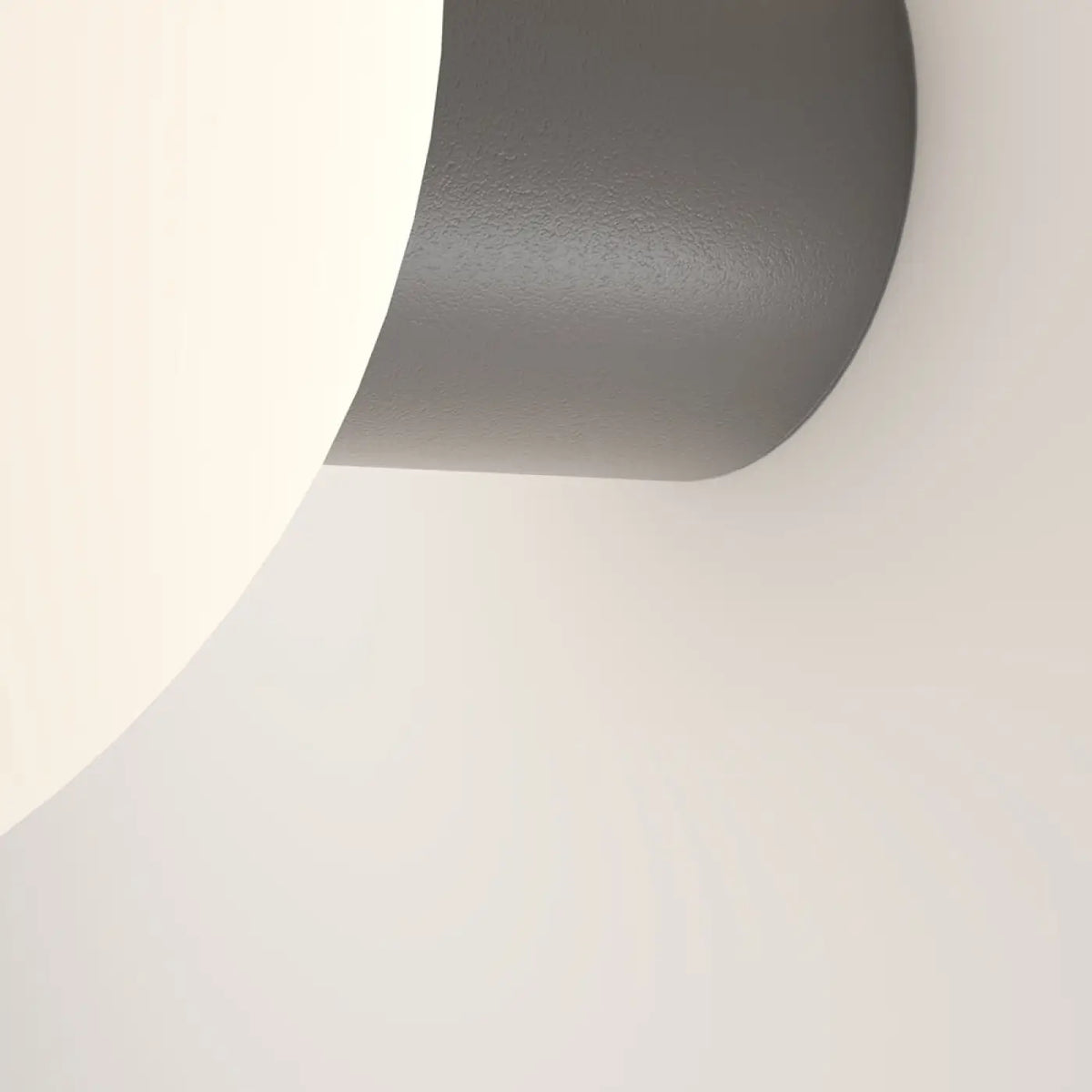 Applique extérieure globe opale sur bras en métal, IP54