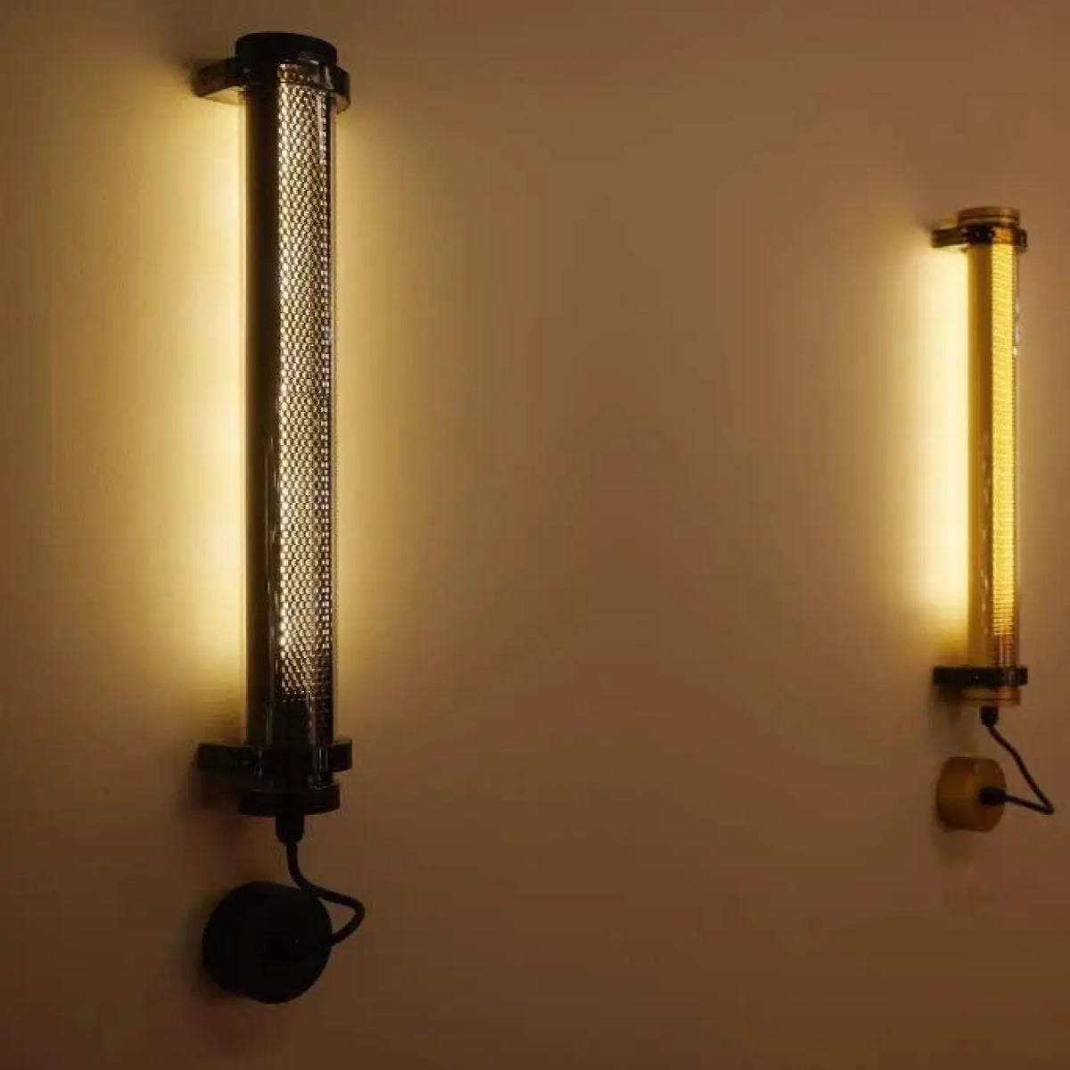 Applique extérieure tube LED IP65, grille ou nid d'abeille
