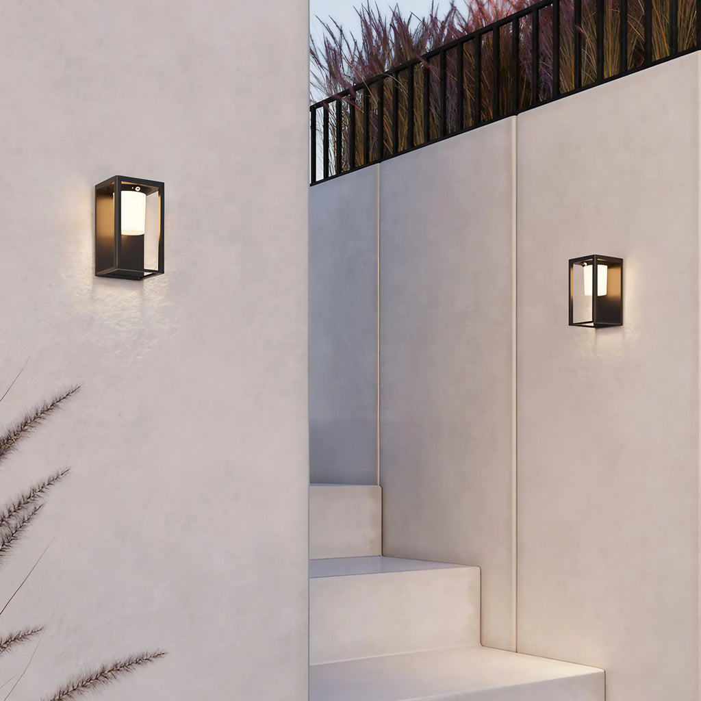 Applique extérieure solaire LED en acier noir, lanterne inclinée