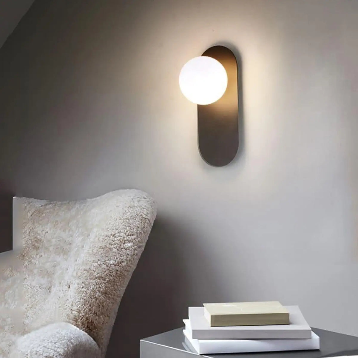Applique murale boule en verre, cinq modèles, noire ou dorée, noir