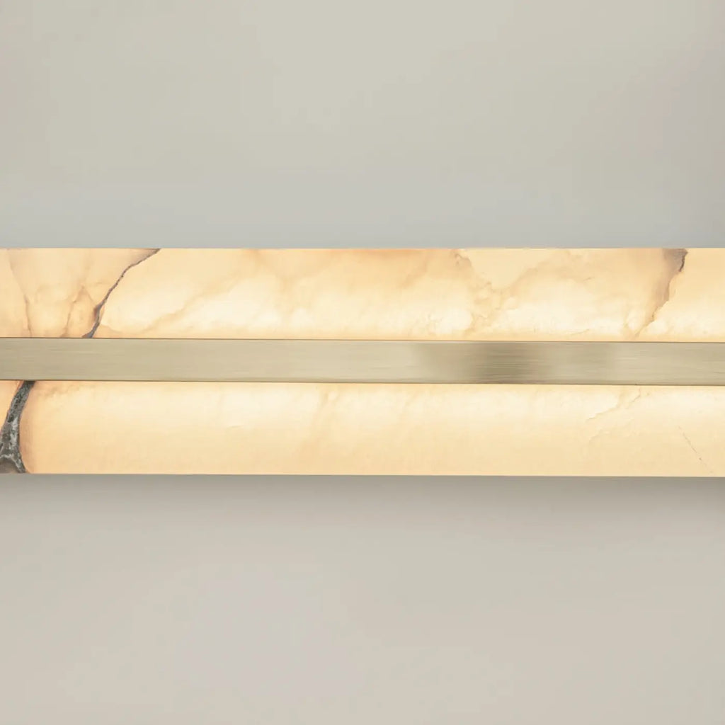 Applique murale LED en albâtre et finition laiton, 40, 60 ou 80 cm