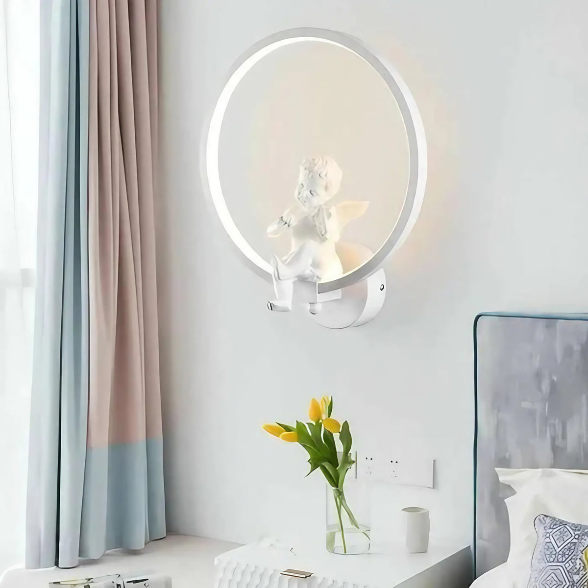 Applique murale ange, coloris noir ou blanc