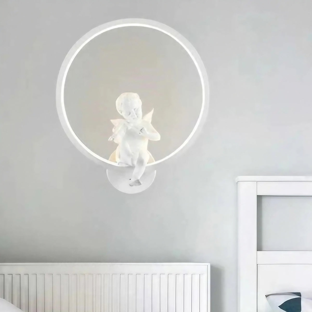Applique murale ange, coloris noir ou blanc, blanc