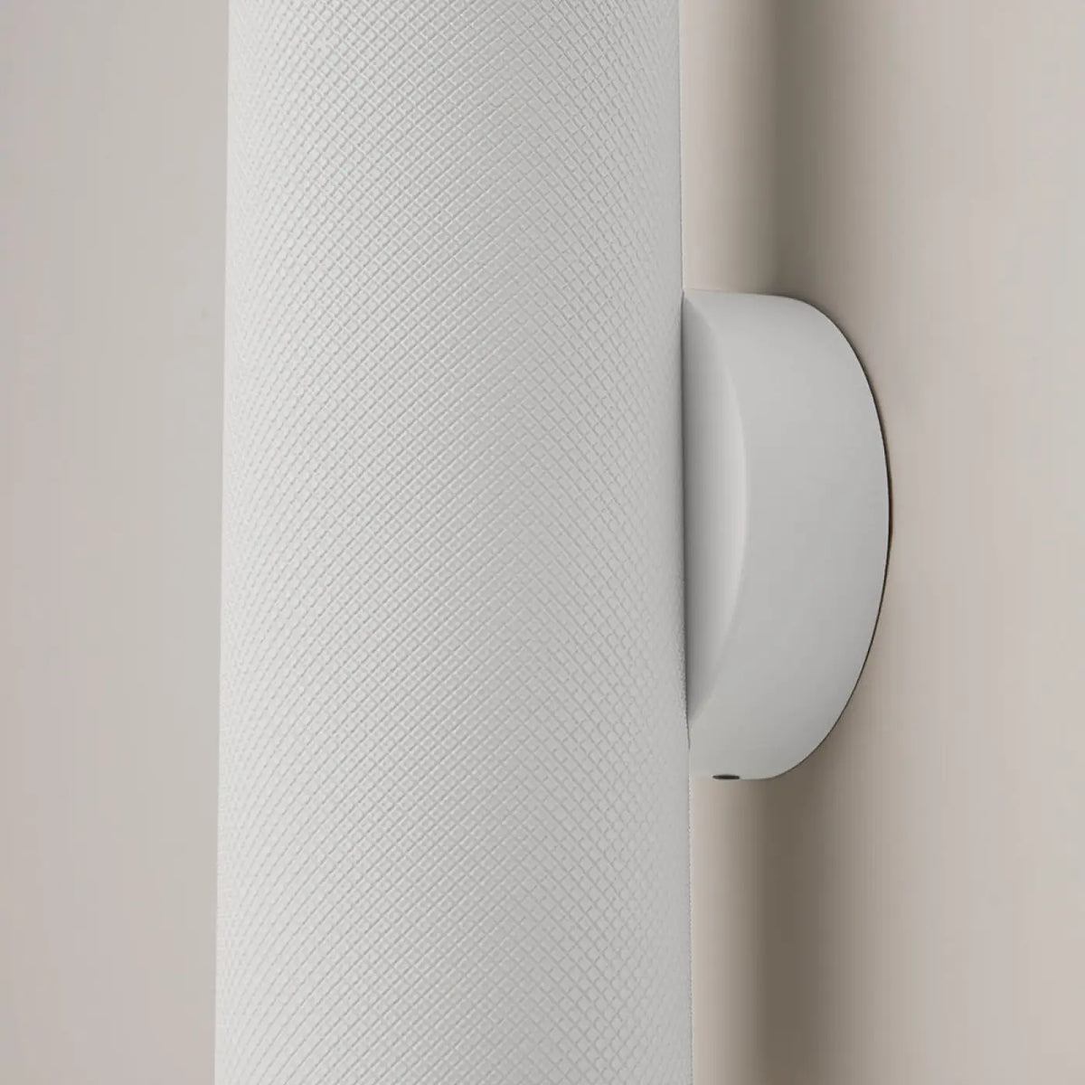 Applique murale cylindre en aluminium texturé, deux GU10