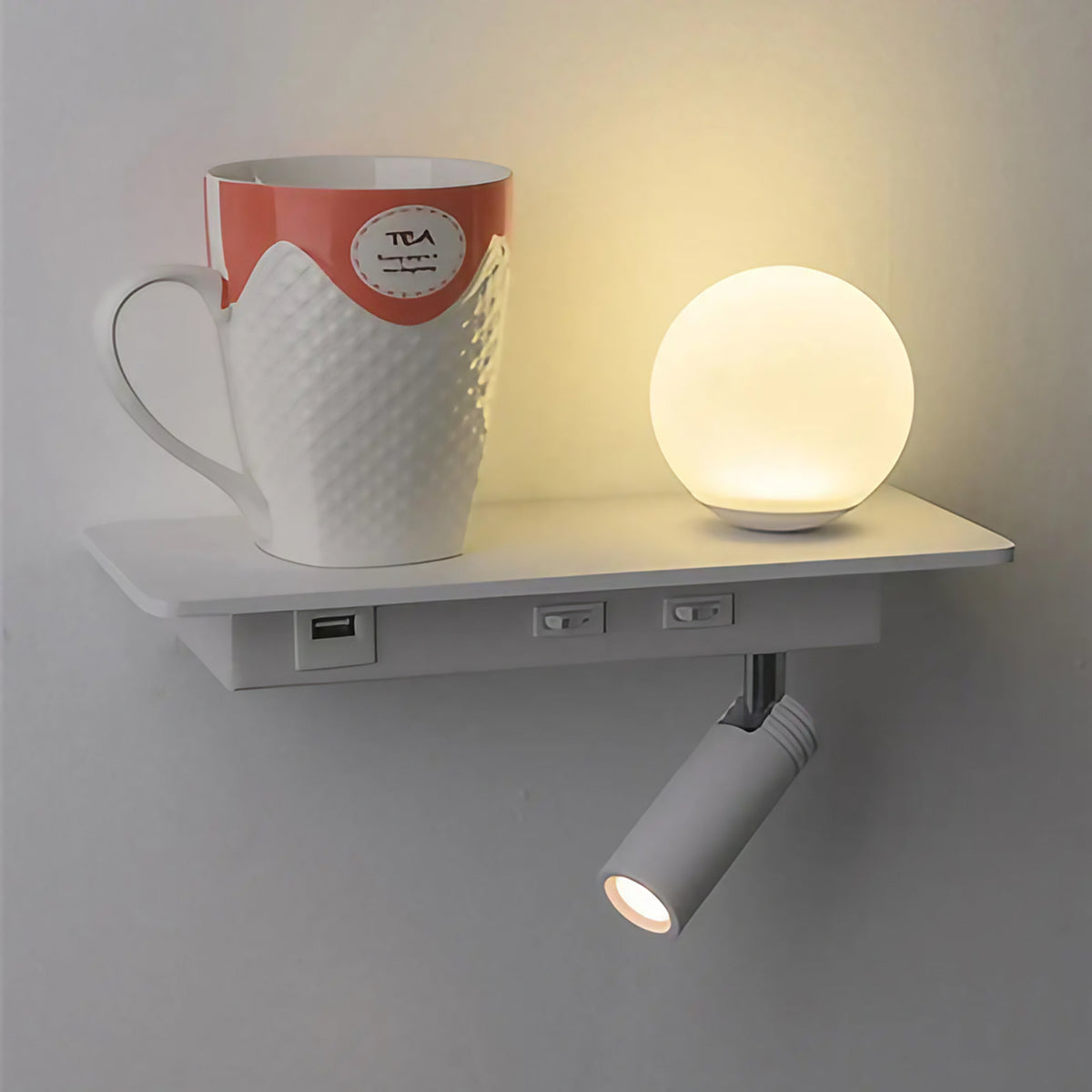 Applique murale blanche avec port USB, orientation gauche ou droite