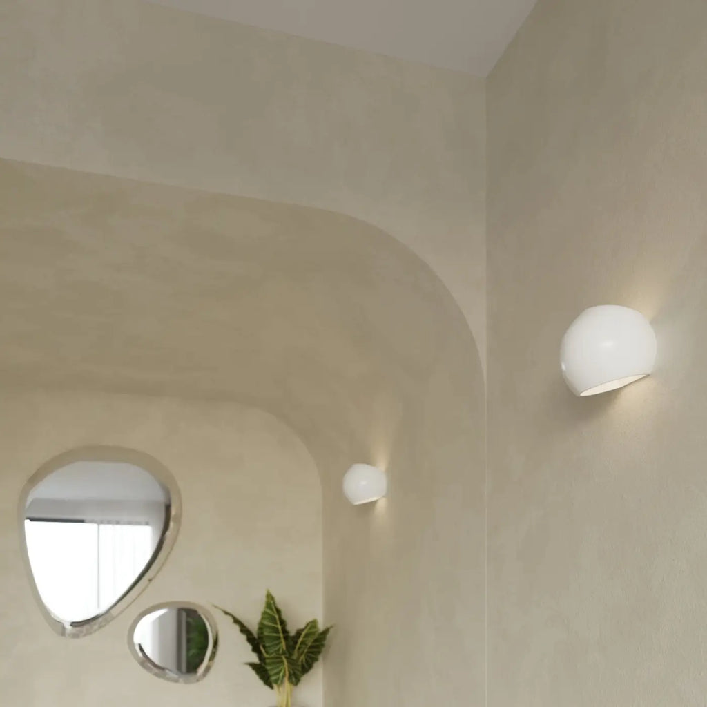 Applique murale arrondie en céramique blanc brillant, culot E27