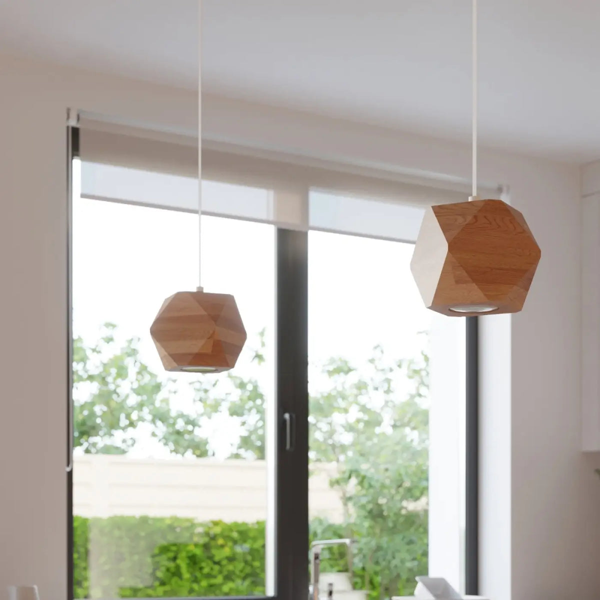 Applique murale en bois naturel taillé en facettes, ampoule G9