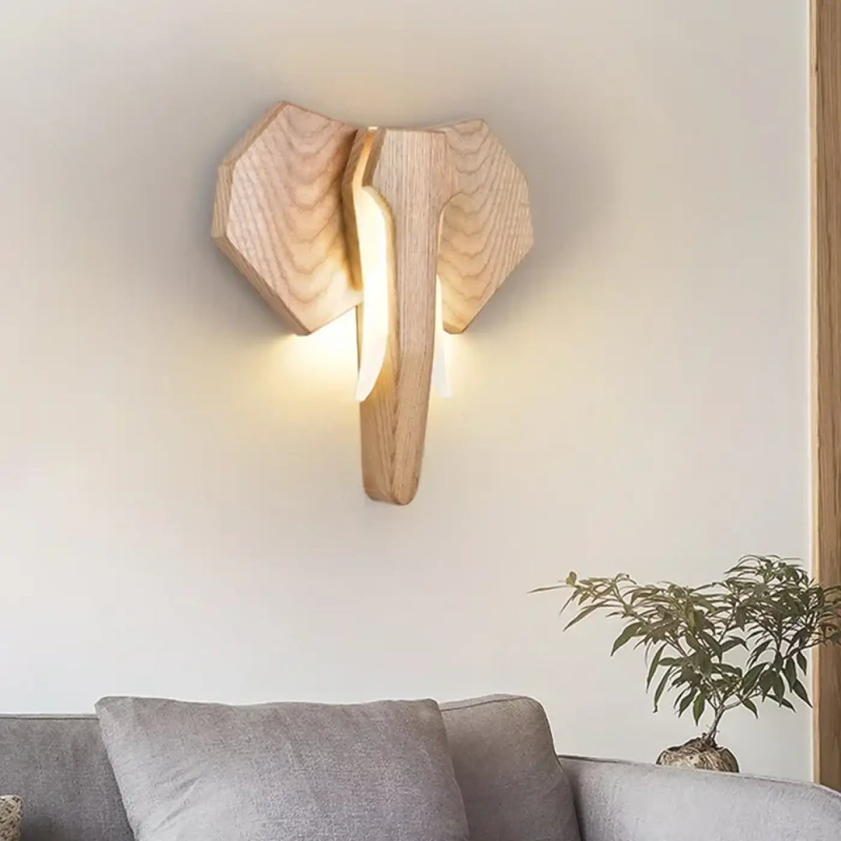 Applique murale tête d'animal en bois, éléphant ou taureau