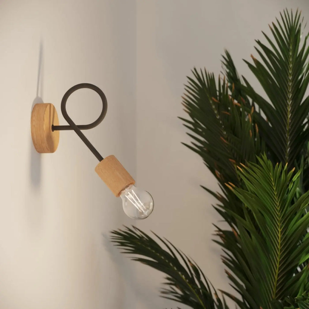 Applique murale bois naturel à bras en boucle, ampoule E27