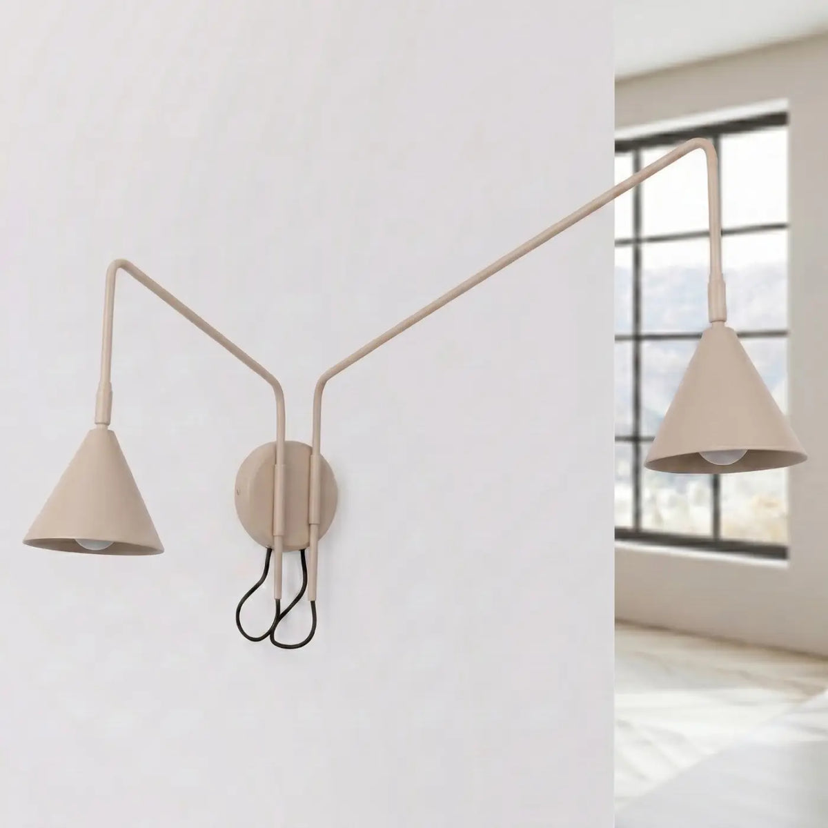 Applique murale à long bras et abat-jour conique, simple ou double, taupe