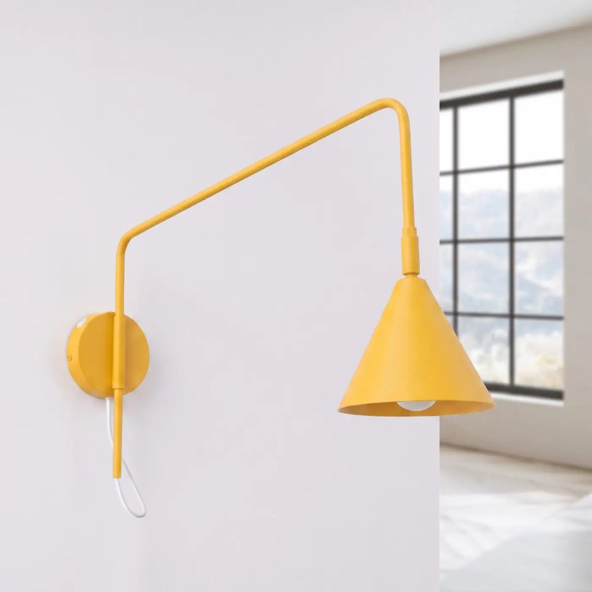 Applique murale à long bras et abat-jour conique, simple ou double, jaune
