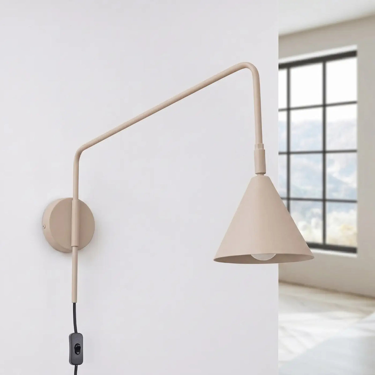 Applique murale à long bras et abat-jour conique, simple ou double, taupe