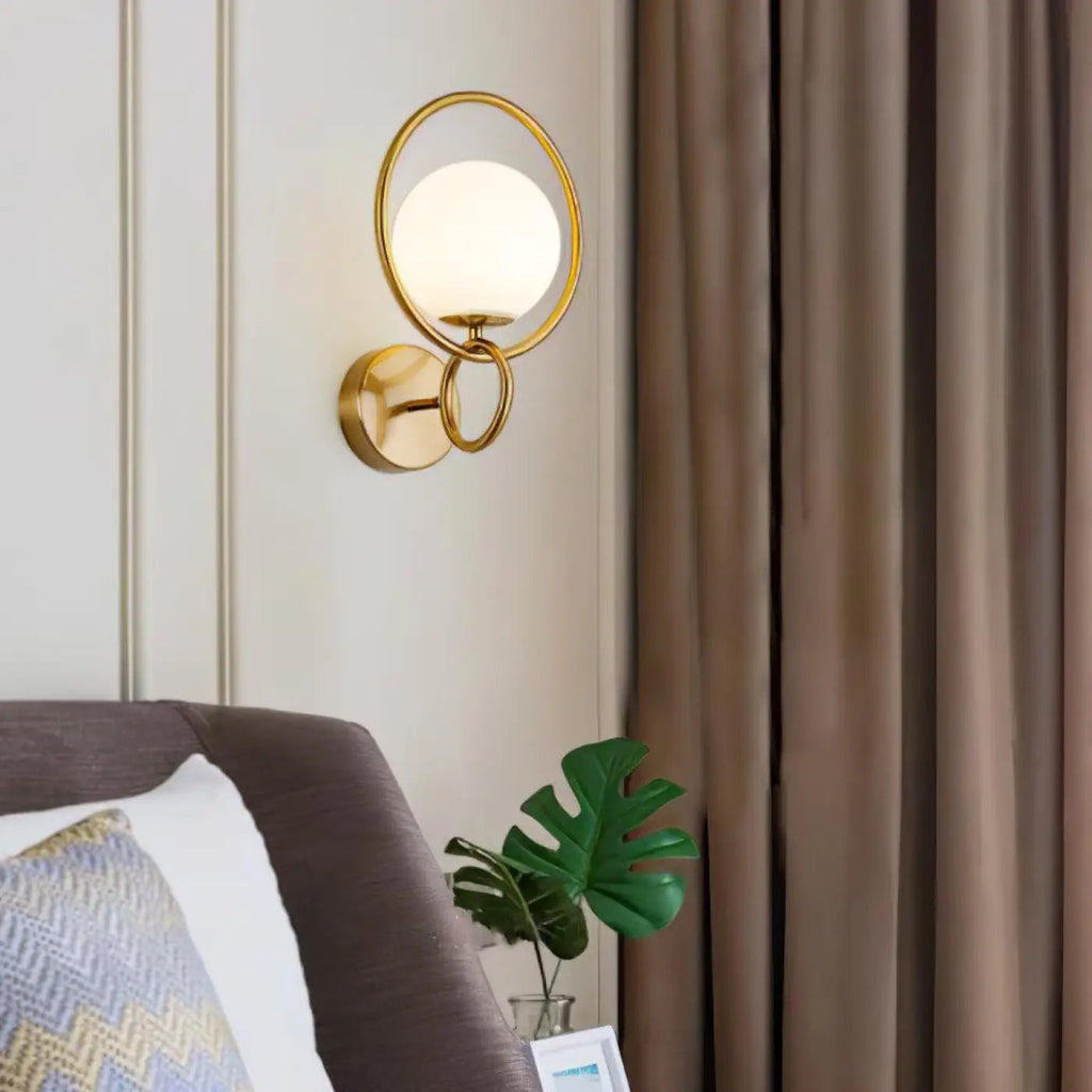 Applique murale cercle LED avec globe en verre, dorée ou noire