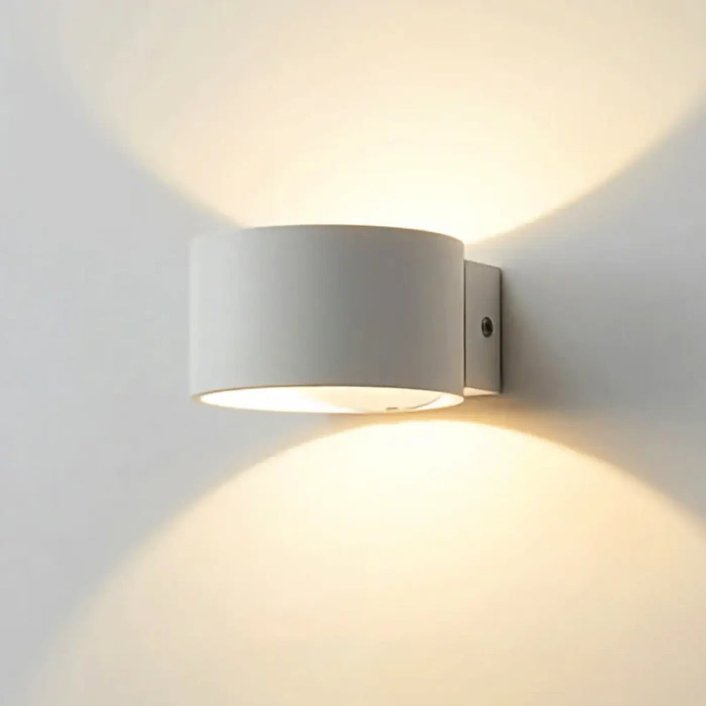 Applique murale LED circulaire, noire ou blanche, épurée