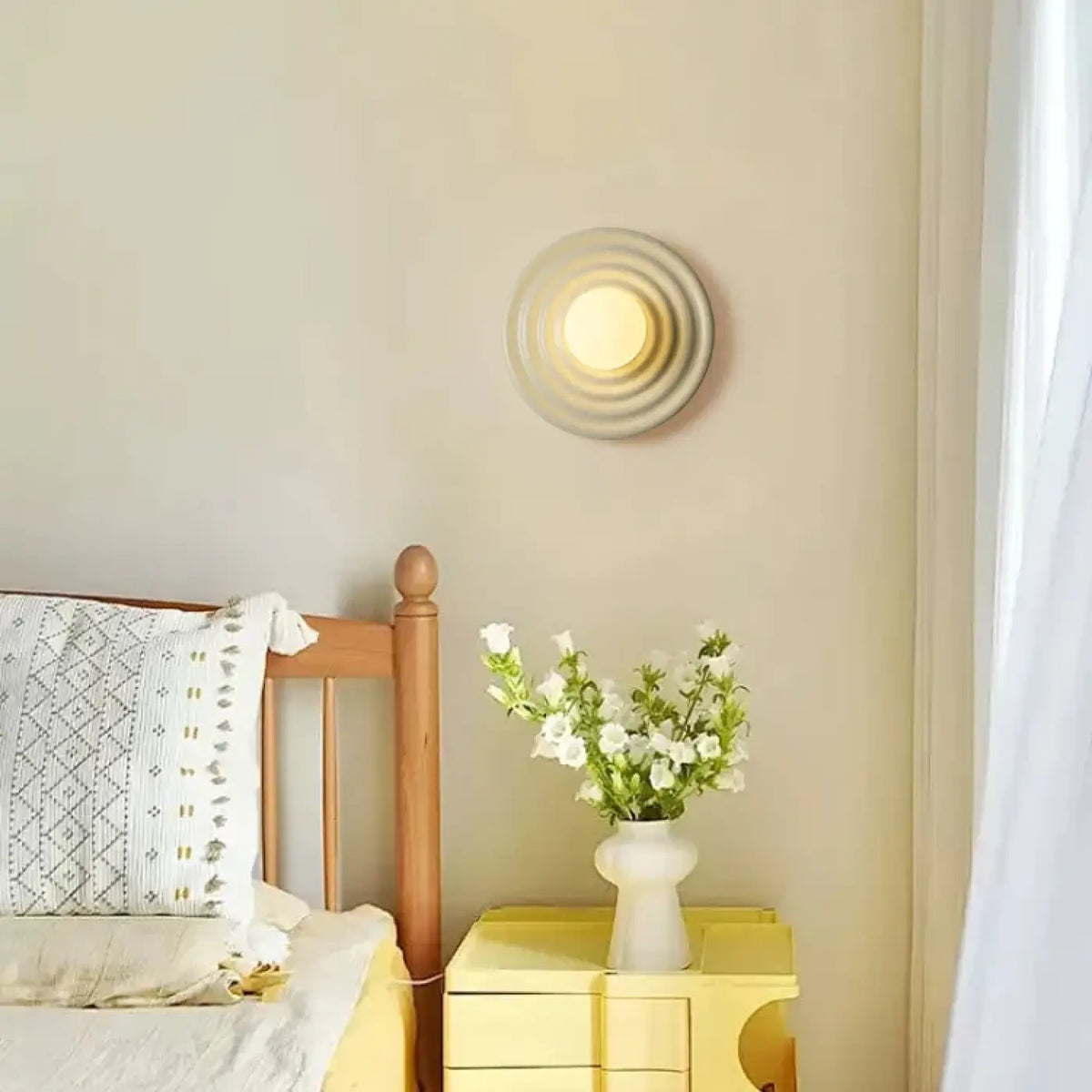 Applique murale ronde aux ondulations, cinq coloris, jaune