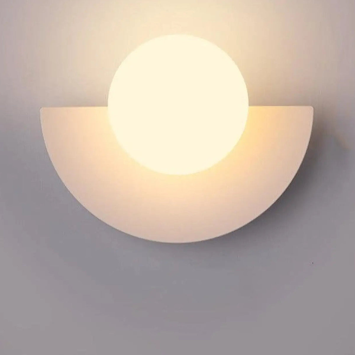 Applique murale colorée, six teintes du noir au jaune, blanc