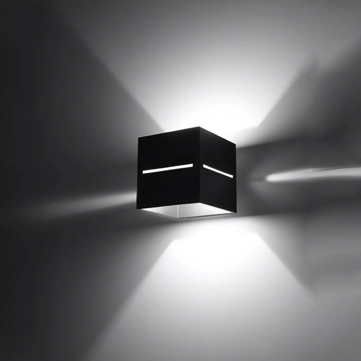 Applique murale cube en aluminium, lumière haut, bas et par une fente
