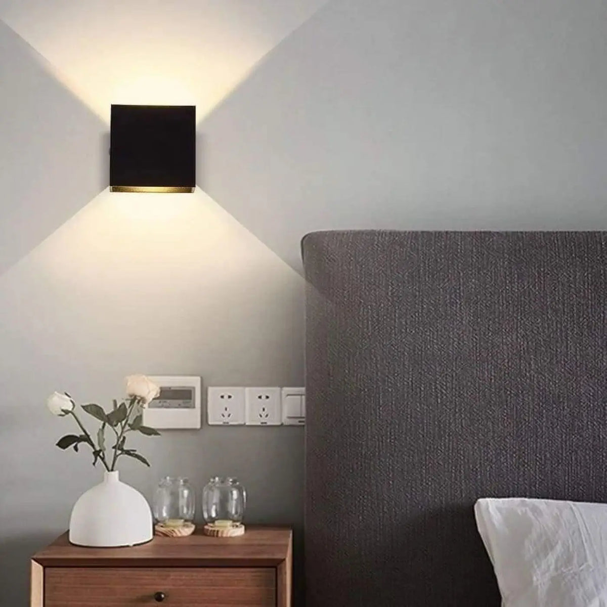 Applique murale cube, noire ou blanche, lumière chaude ou froide, noir