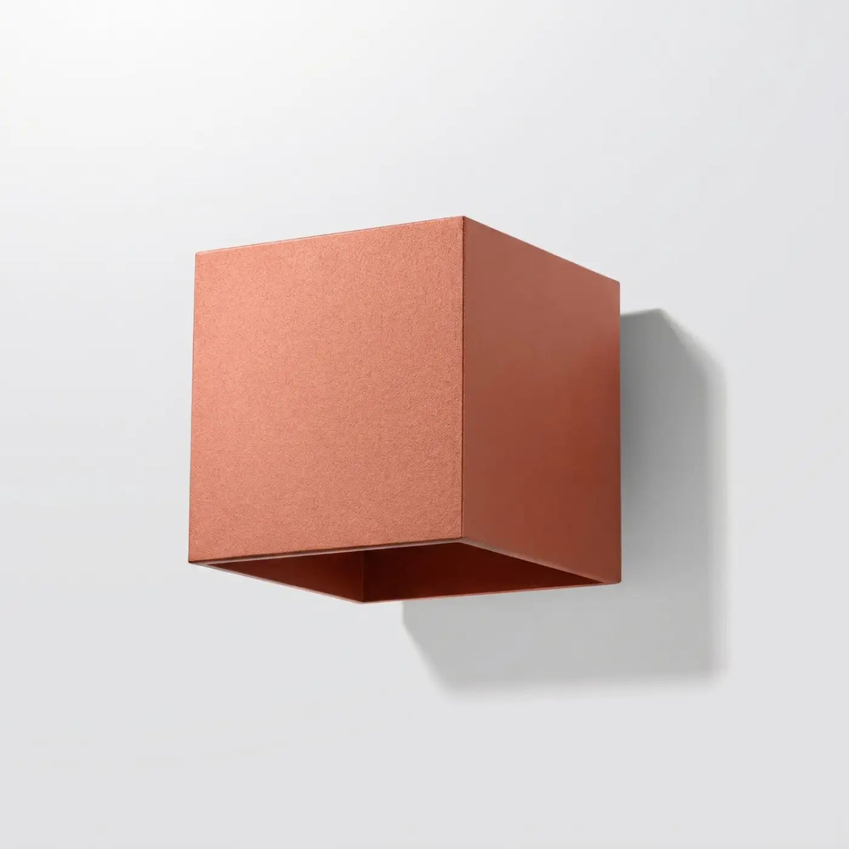 Applique murale cube en aluminium, béton ou bois, culot G9, rouge ocre