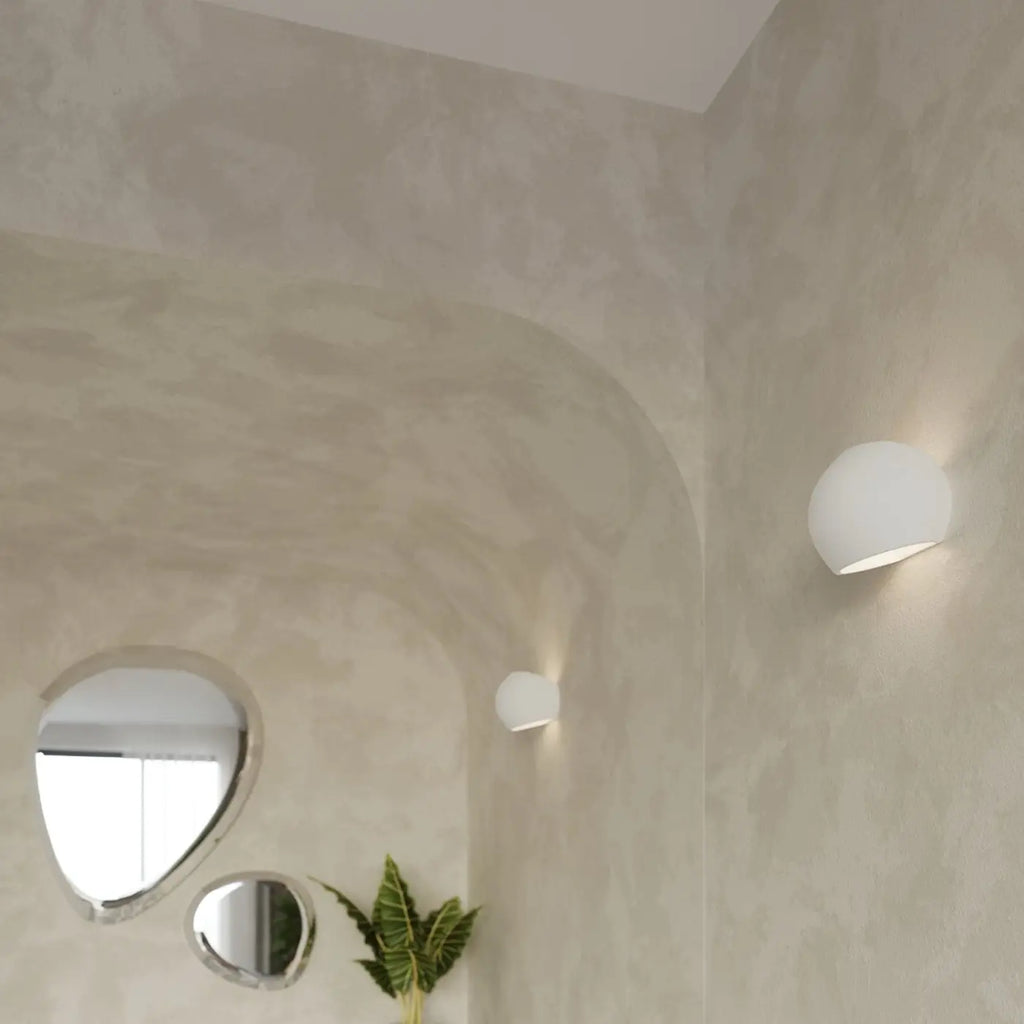 Applique murale demi-sphère en céramique blanche ou béton gris