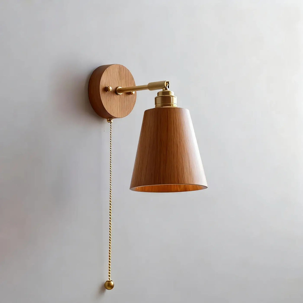 Applique murale bois et laiton à bras orientable