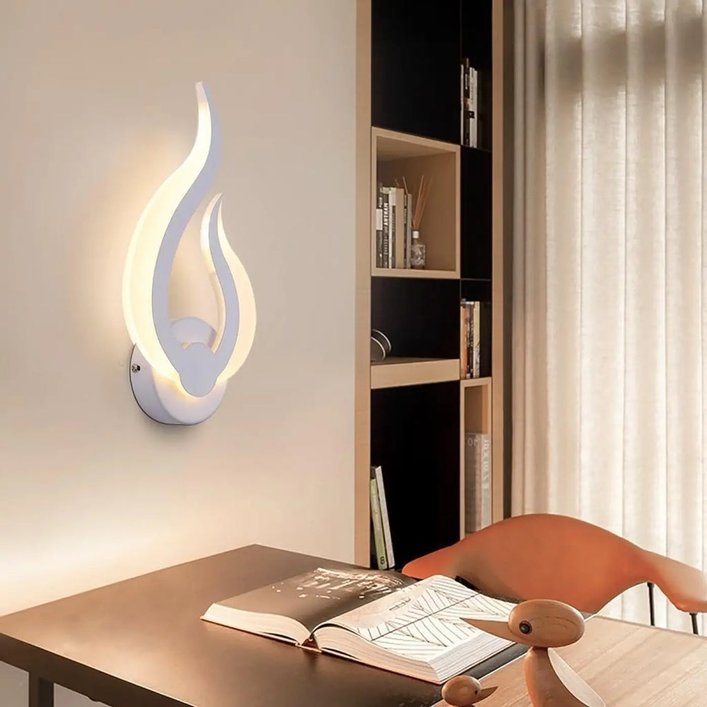 Applique murale design pour salon, LED intégrée, taille S ou M