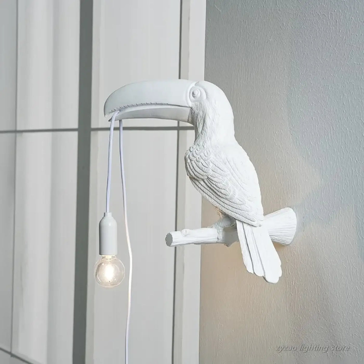 Applique murale toucan perché, ampoule à fil apparent, blanc