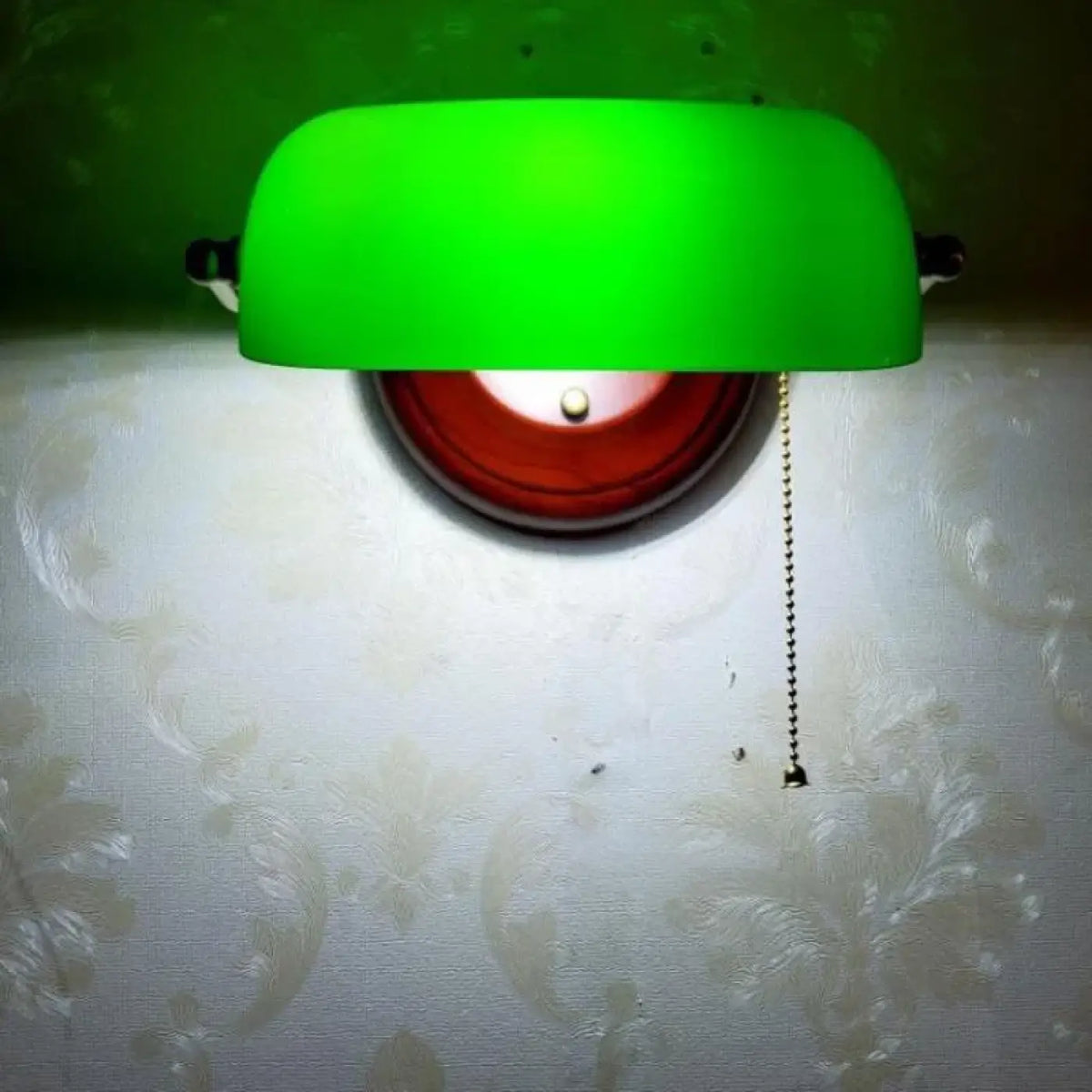 Applique murale verte rétro avec tirette, abat-jour façon atelier