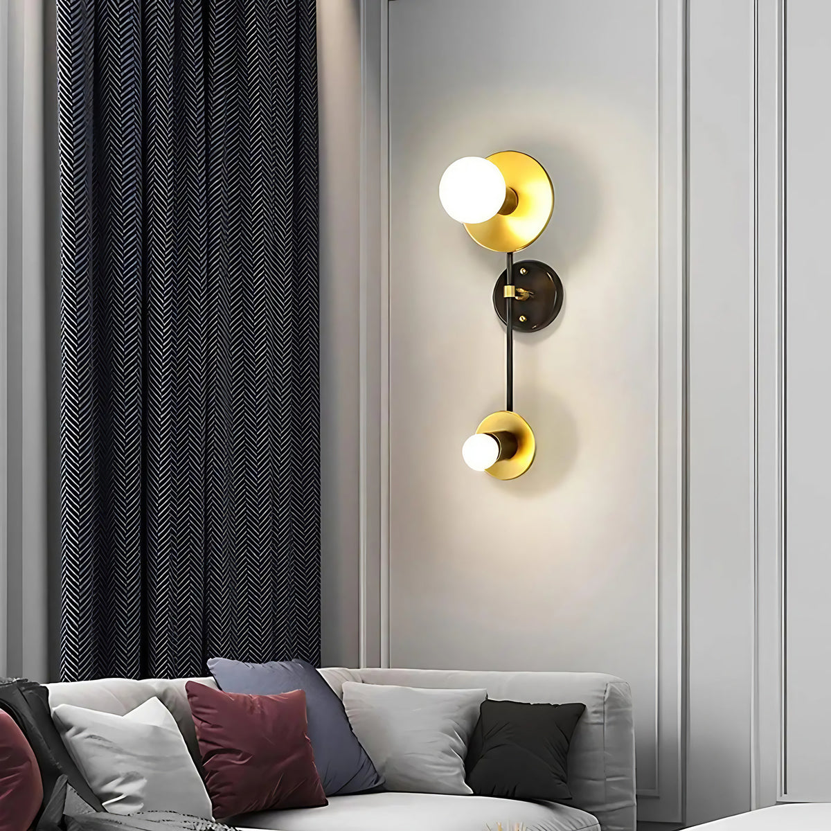 Applique murale noire et dorée, design bicolore