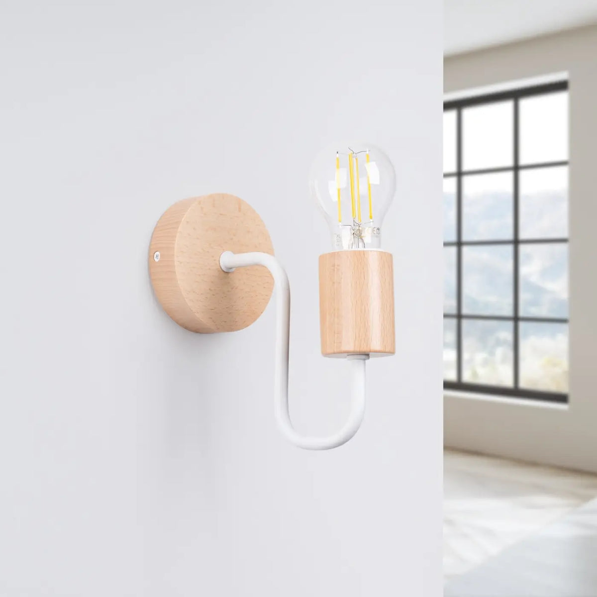 Applique murale embase en bois, bras coudé en acier, E27, blanc/bois naturel