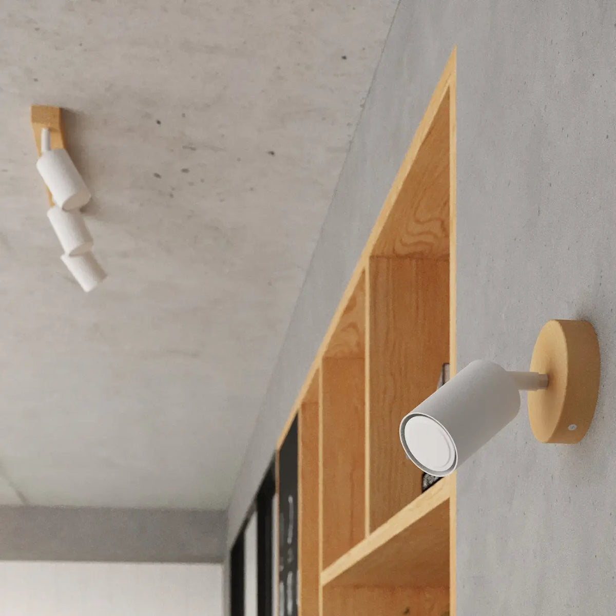 Applique murale spot tube sur embase ronde en bois naturel