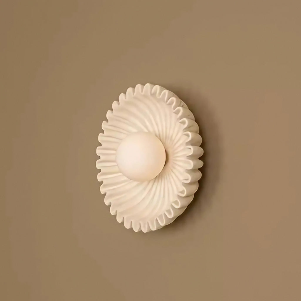 Applique murale fleur plissée avec globe lumineux au centre