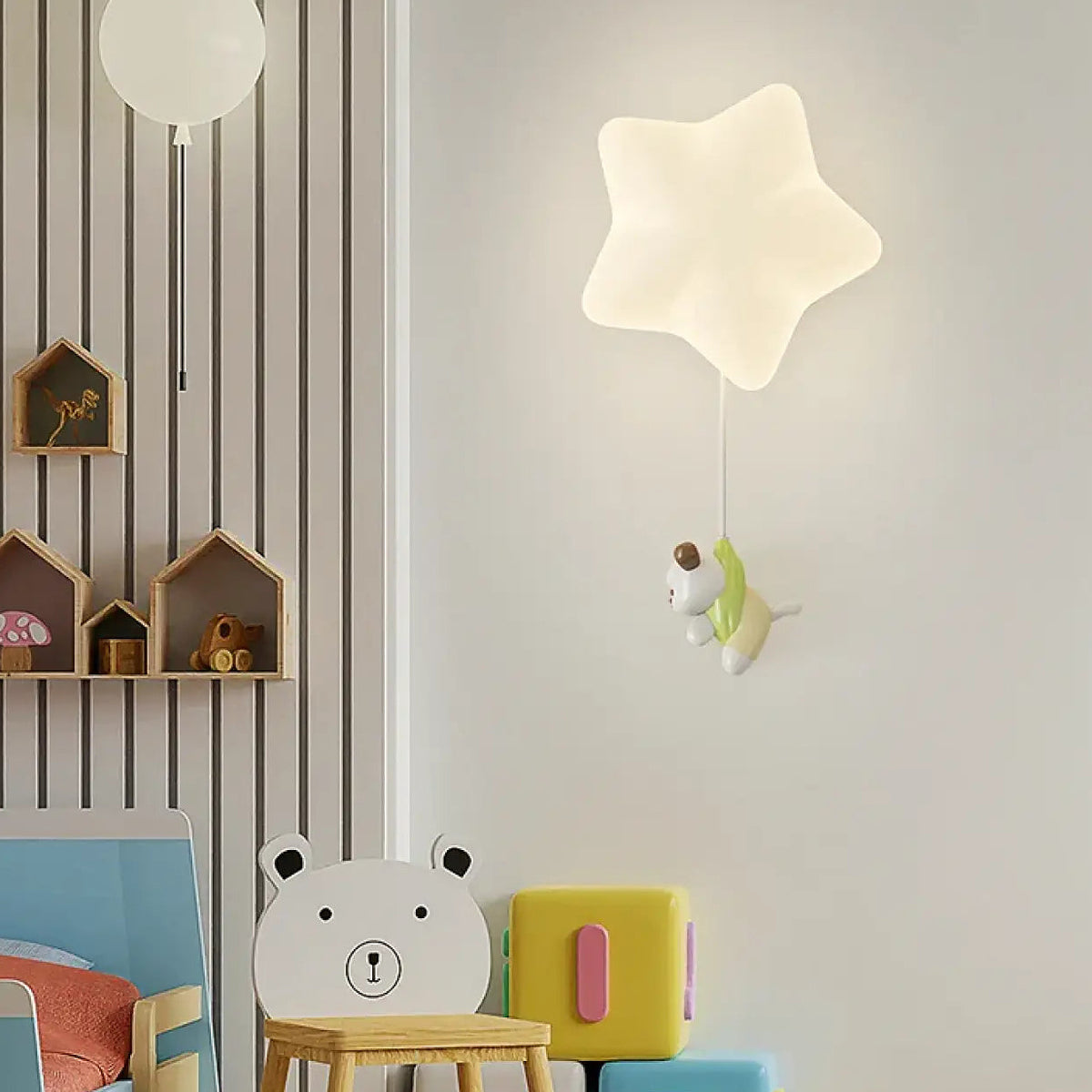 Applique murale étoile avec figurine suspendue, sept modèles