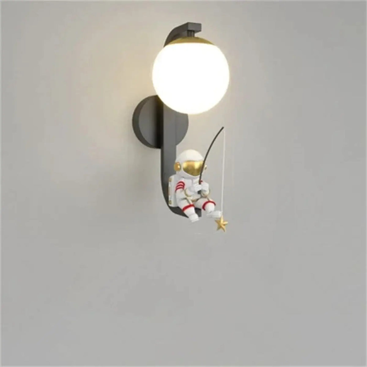Applique murale enfant, figurine et globe lumineux, dix modèles