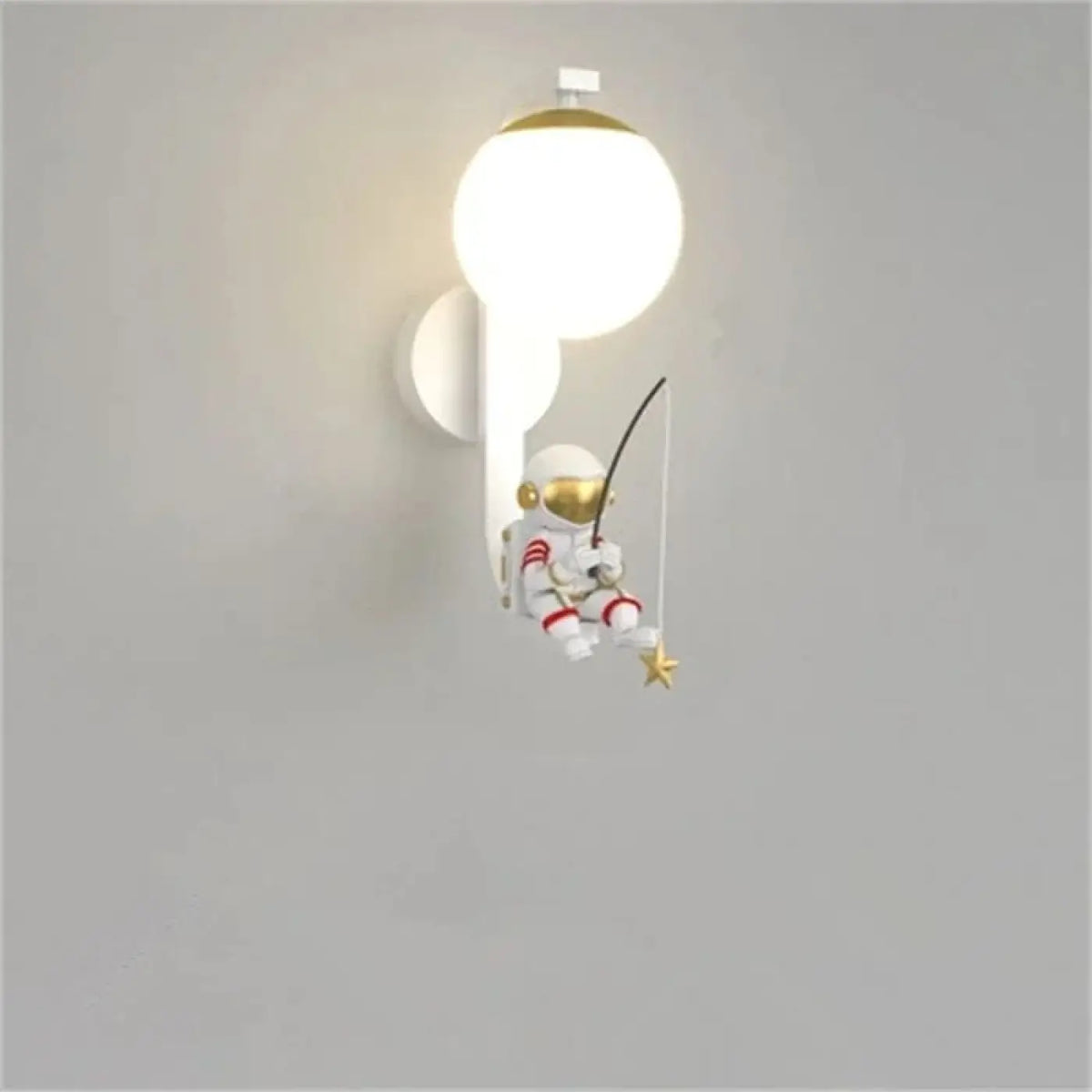 Applique murale enfant, figurine et globe lumineux, dix modèles