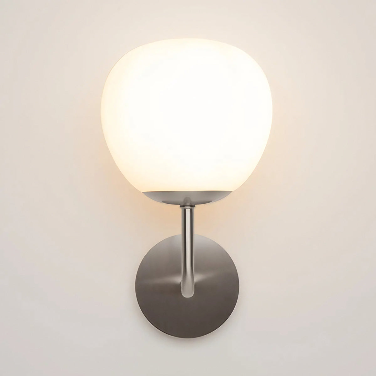 Applique murale globe en verre opalin, simple ou double, argenté