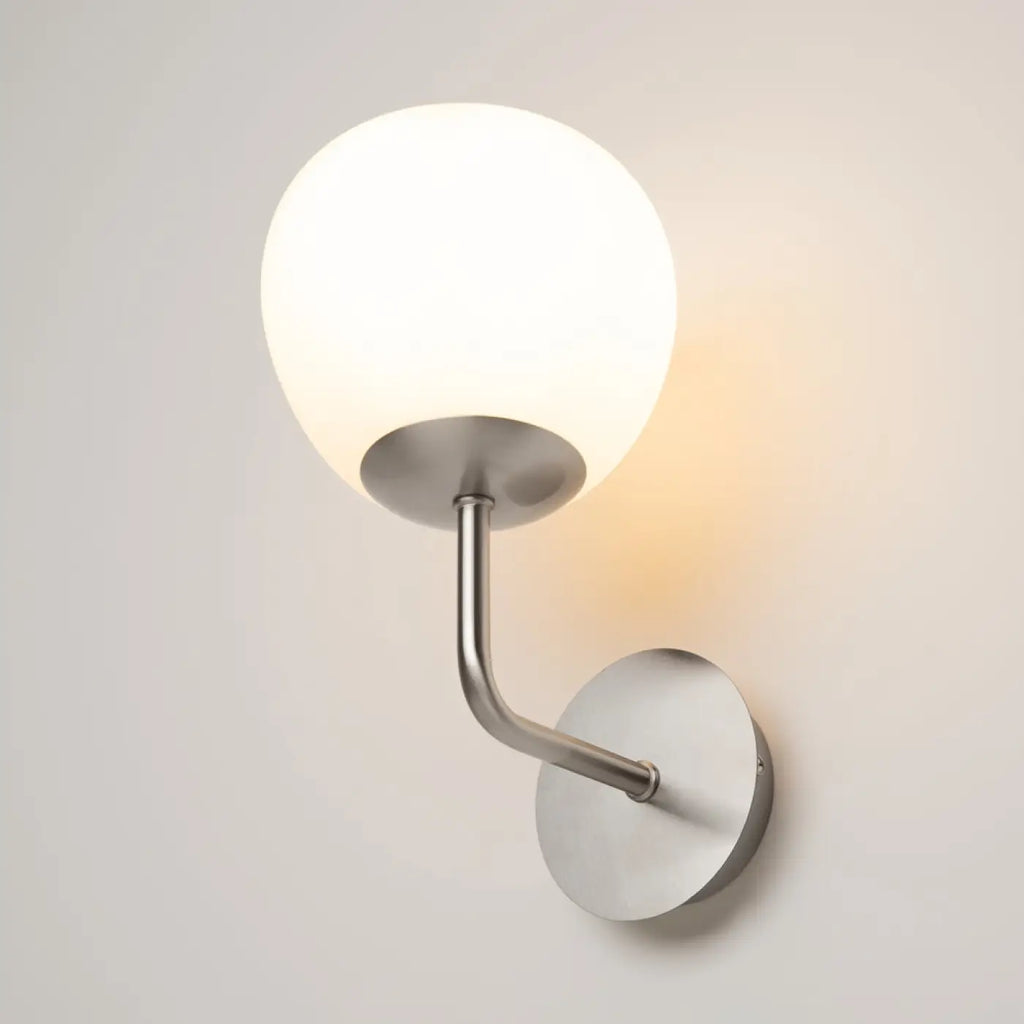 Applique murale globe en verre opalin, simple ou double