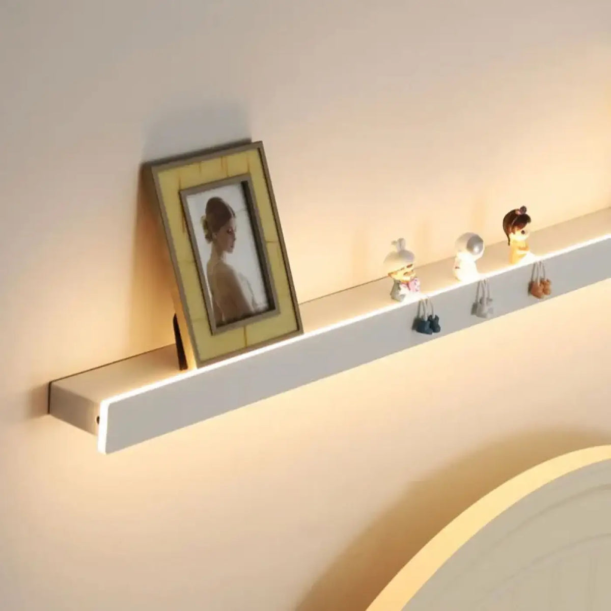Applique murale étagère éclairée par LED, noir ou blanc