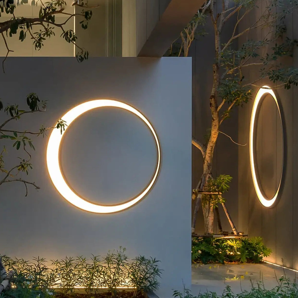 Applique murale extérieure effet éclipse, quatre tailles