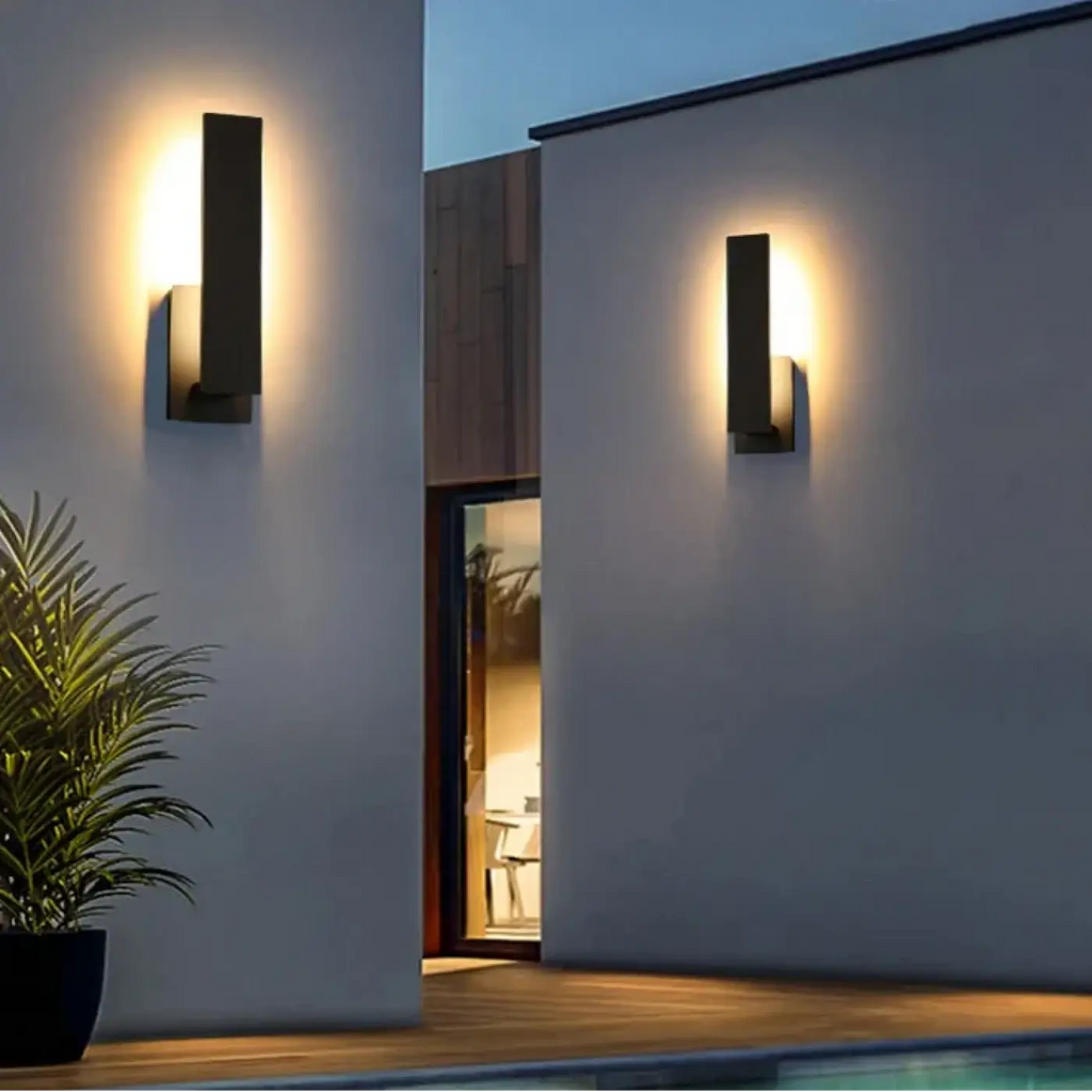 Applique de façade noire à lumière diffuse, taille S ou M