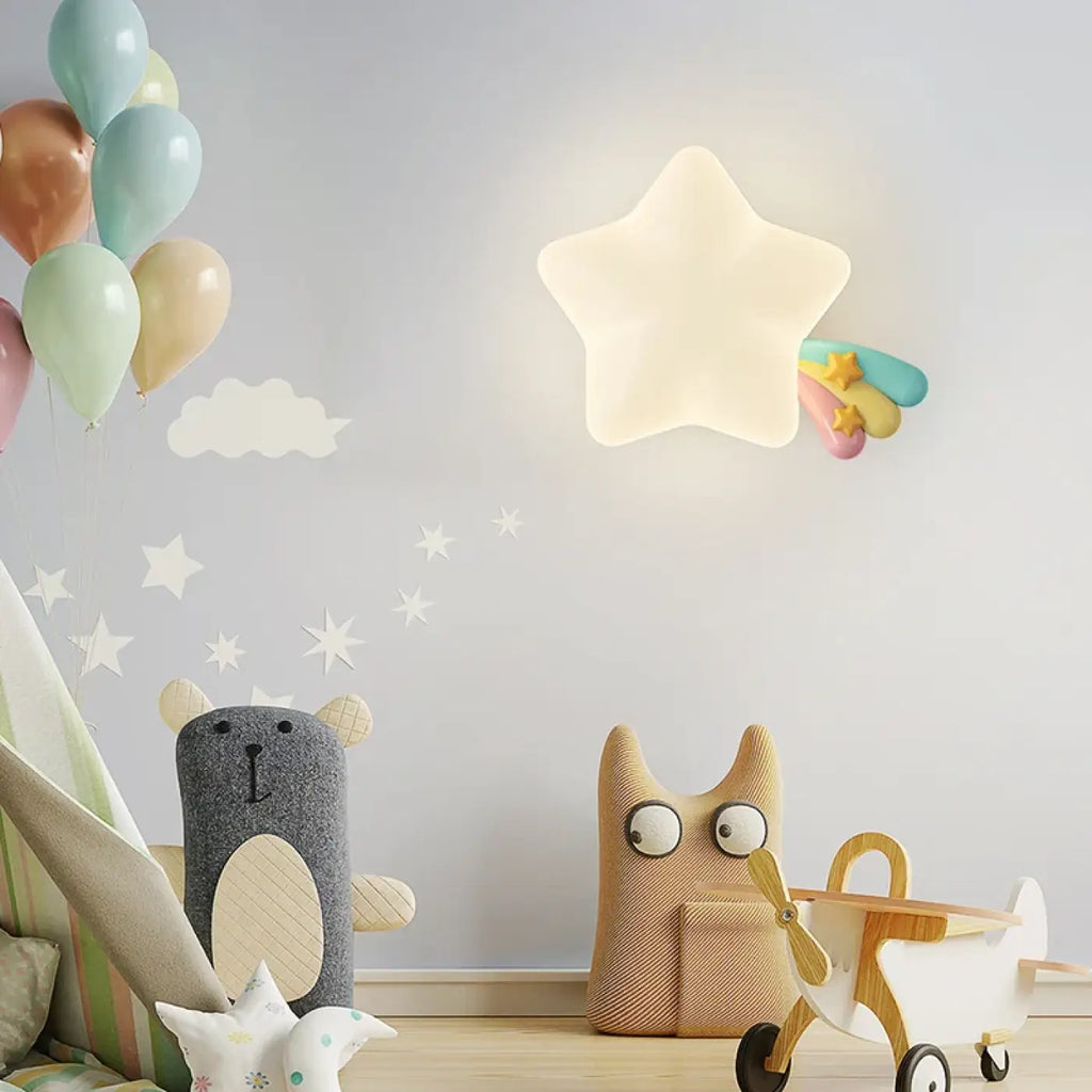 Applique murale étoile avec figurine suspendue, sept modèles