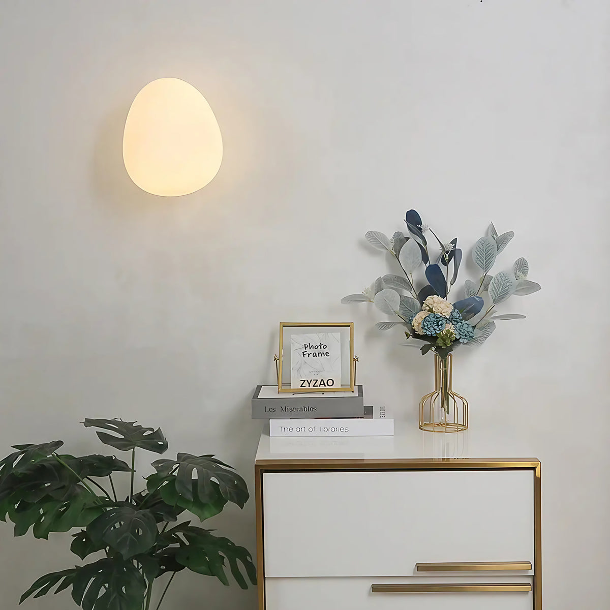 Applique murale galet blanc, forme organique