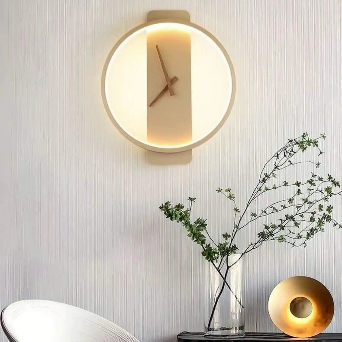 Applique murale horloge, lumière et heure, quatre modèles, doré