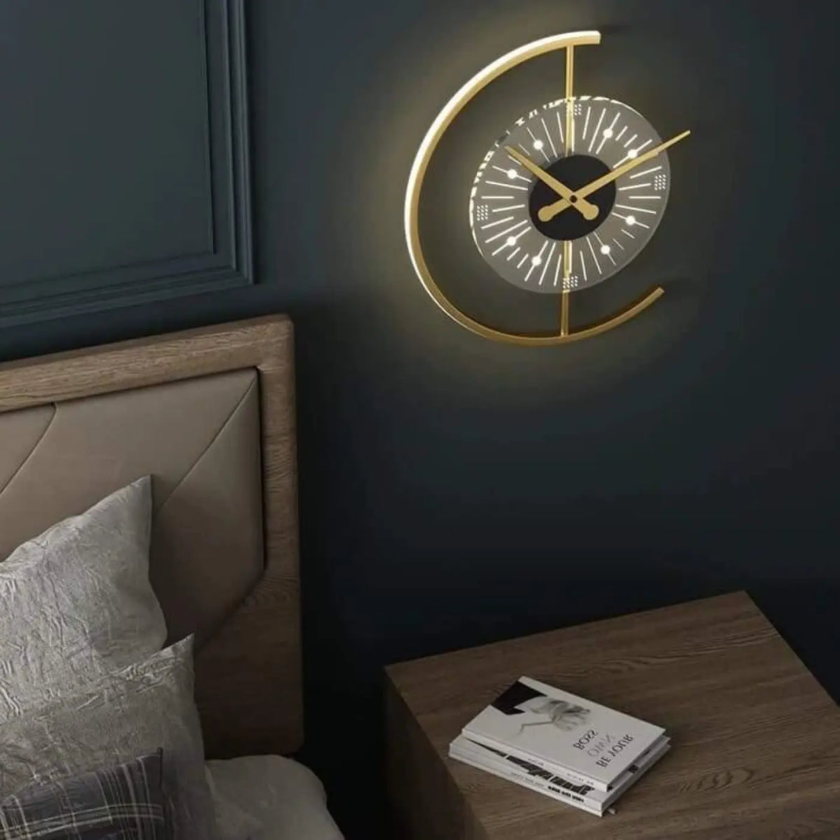 Applique murale horloge, lumière et heure, quatre modèles, doré