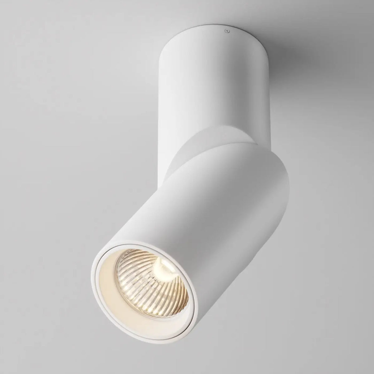 Applique murale LED en acier plié, noir ou blanc, 22 cm