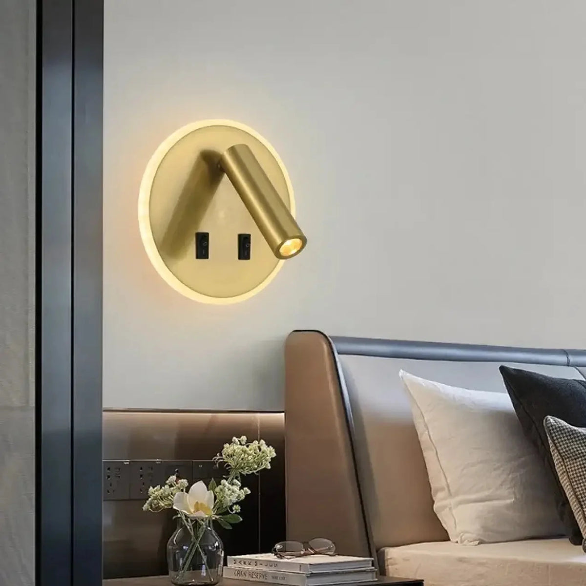 Applique murale LED en anneau avec spot orientable