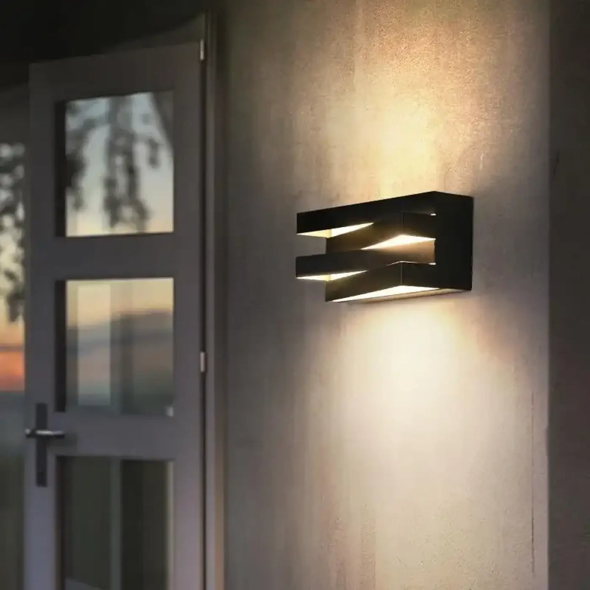 Applique murale LED graphique, noire ou blanche, tailles S et M, noir