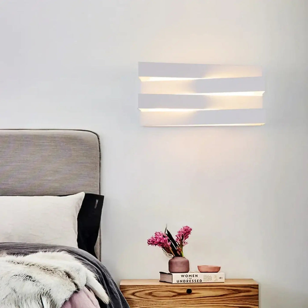 Applique murale LED graphique, noire ou blanche, tailles S et M, blanc