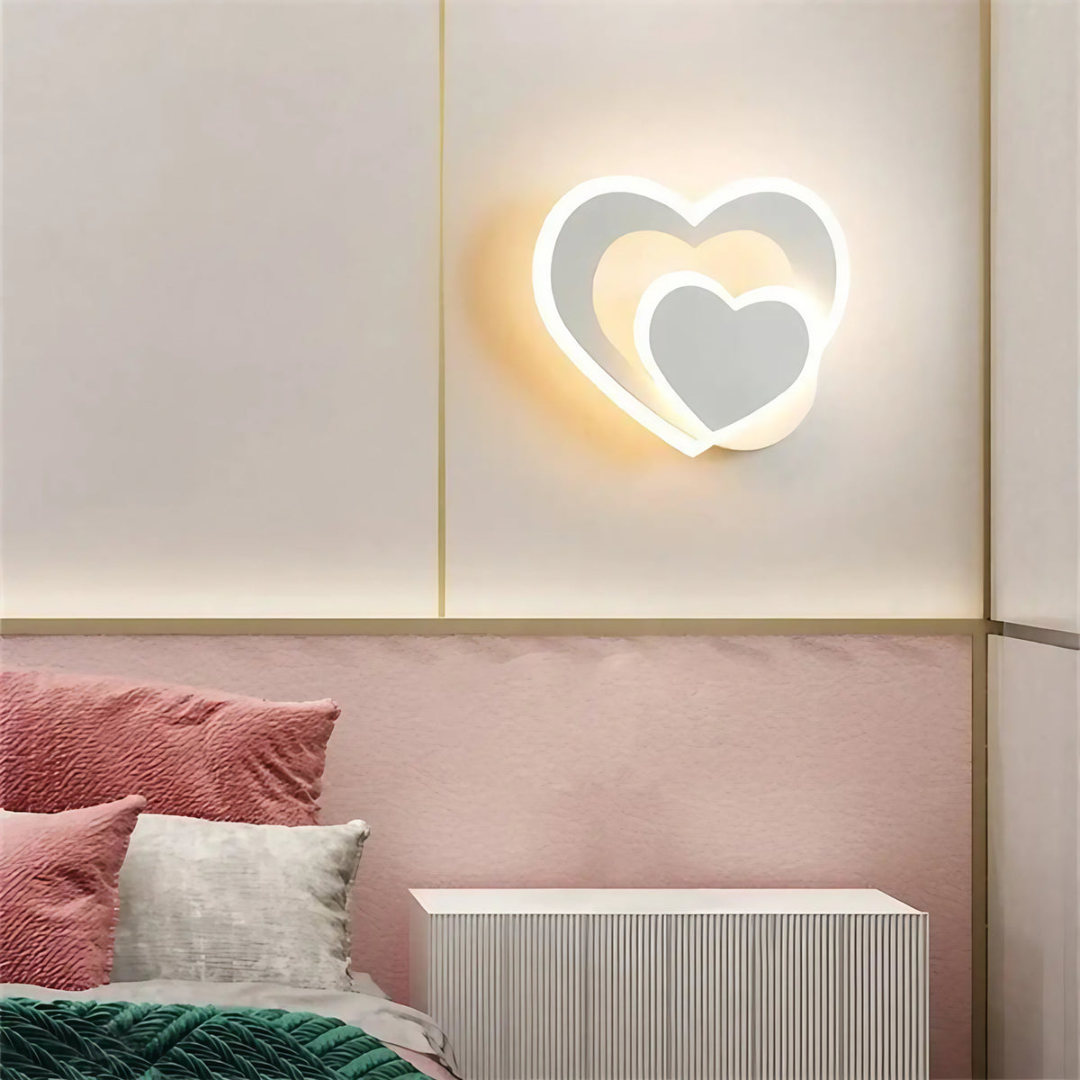 Applique murale LED deux cœurs, blanche ou noire