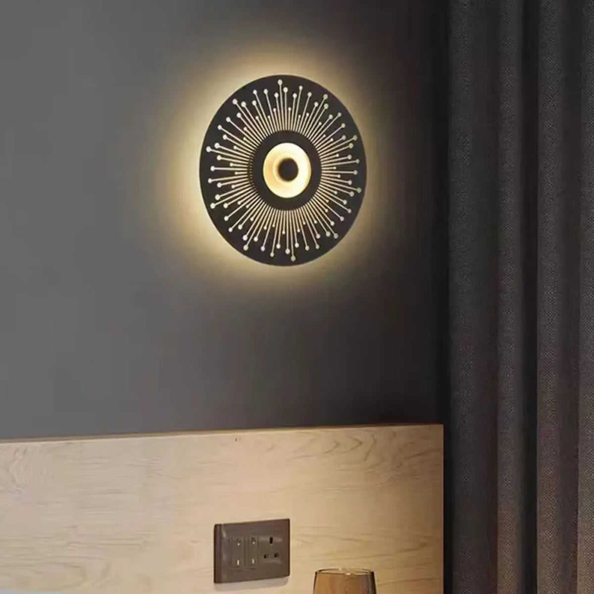 Applique LED en fer, noir, doré ou noir et doré, deux modèles